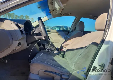 2010 Nissan Altima Base z USA, uszkodzony, nr VIN 1N4AL2AP7AC194860